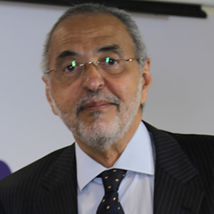 Adm. César José de Campos