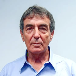 Adm. Clésio Guimarães Faria